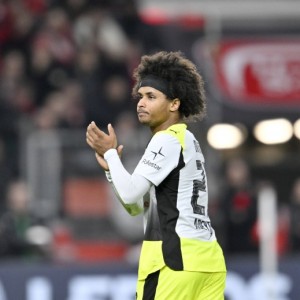 华体会官方网站-图片报：多特仍希望与阿德耶米续约，但球员梦想去英超踢球